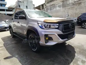 Toyota Hilux Revo Double Cab Deisel 2.4 AWD 2019 Brown
