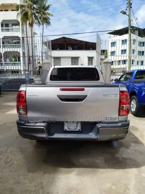 Toyota Hilux Revo Double Cab Deisel 2.4 AWD 2019 Brown