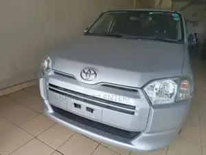 Toyota Succeed 2017 Silver