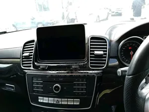 Mercedes-Benz GLE-Class GLE 350d 4MATIC 2018 White