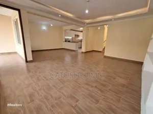 4bdrm Maisonette in Gateway Mall Area for rent