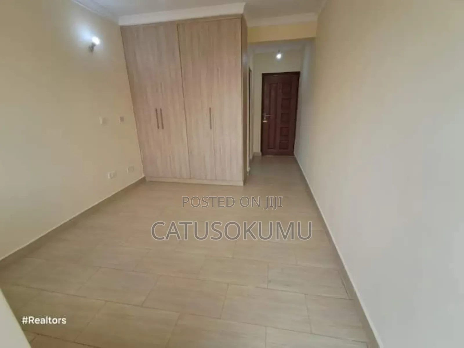 4bdrm Maisonette in Gateway Mall Area for rent