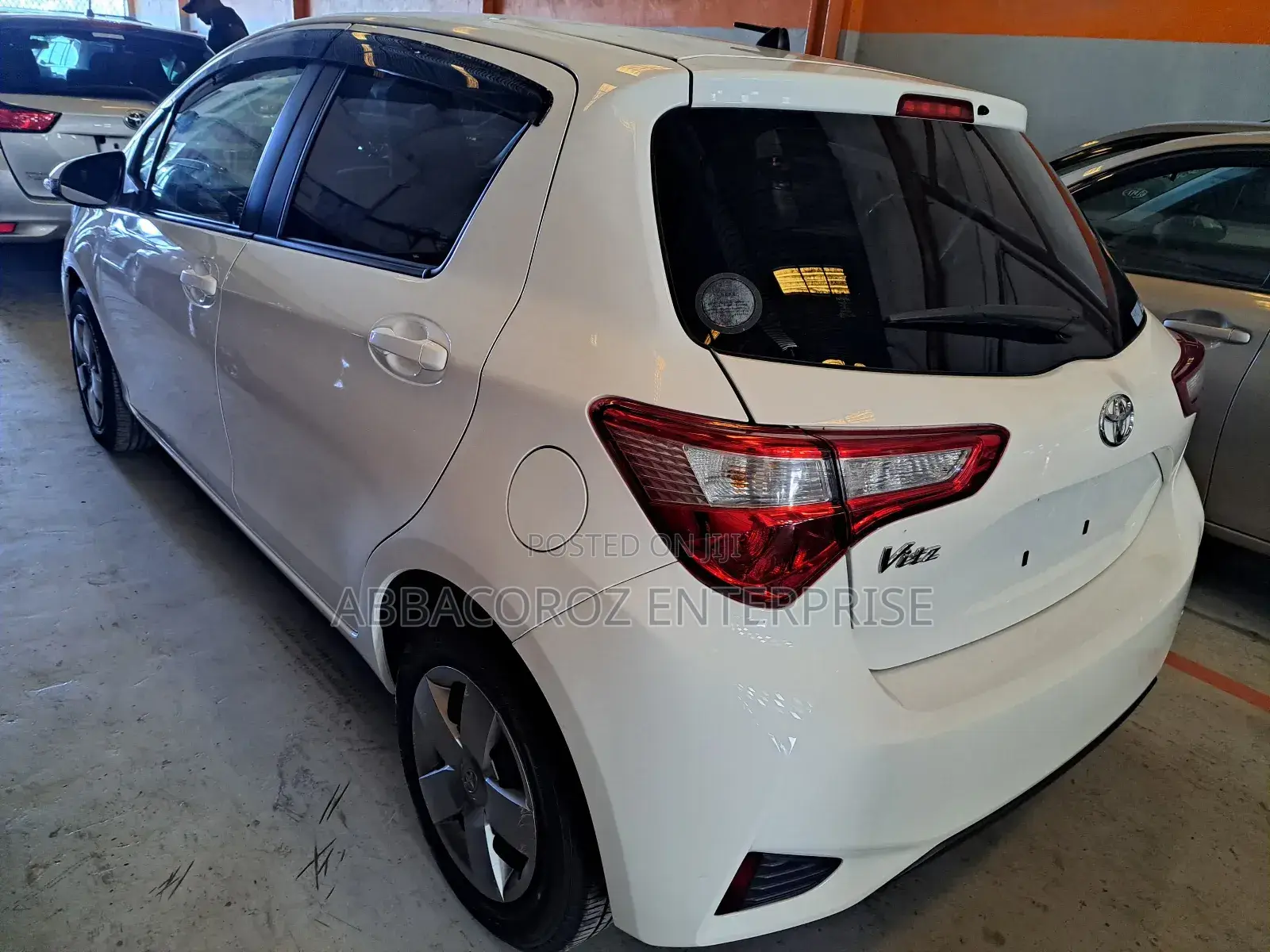 Toyota Vitz 1.3 AWD 5dr 2017 White
