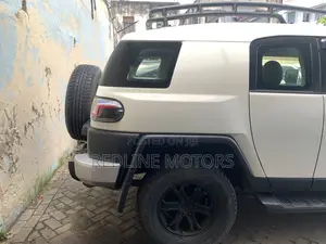 Toyota FJ Cruiser 2015 Off white