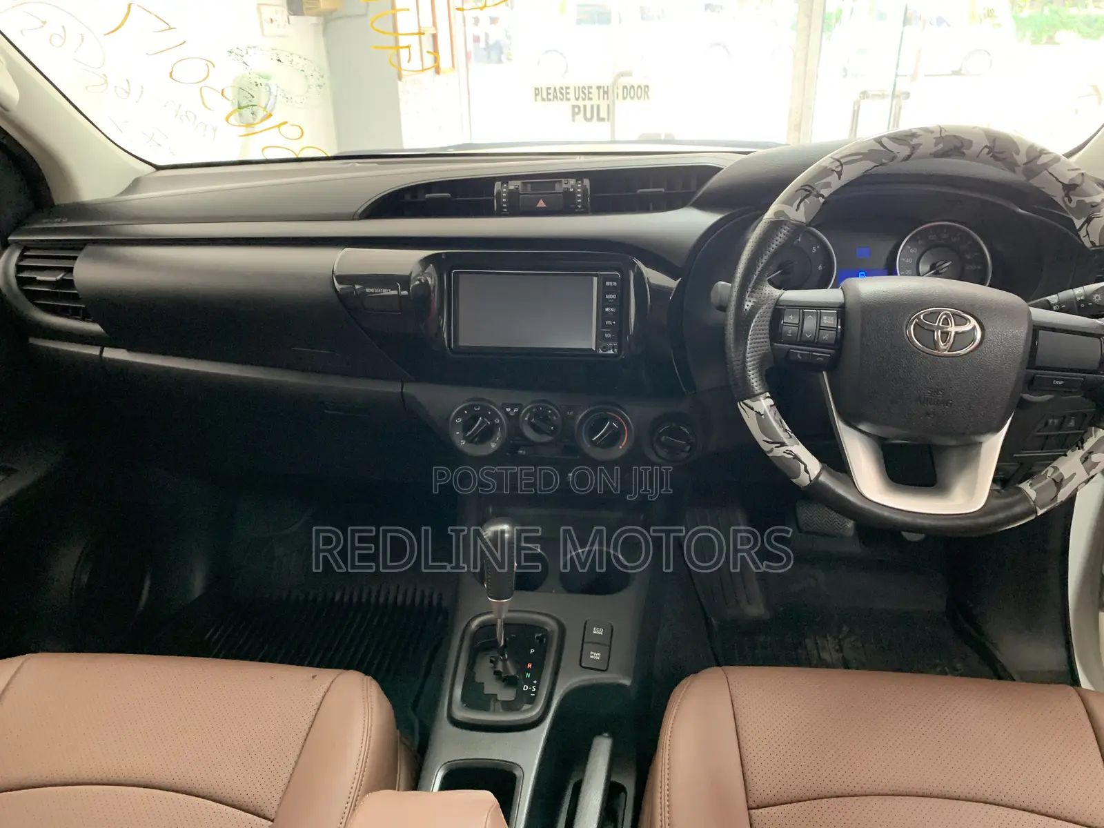 Toyota Hilux 2018 Off white