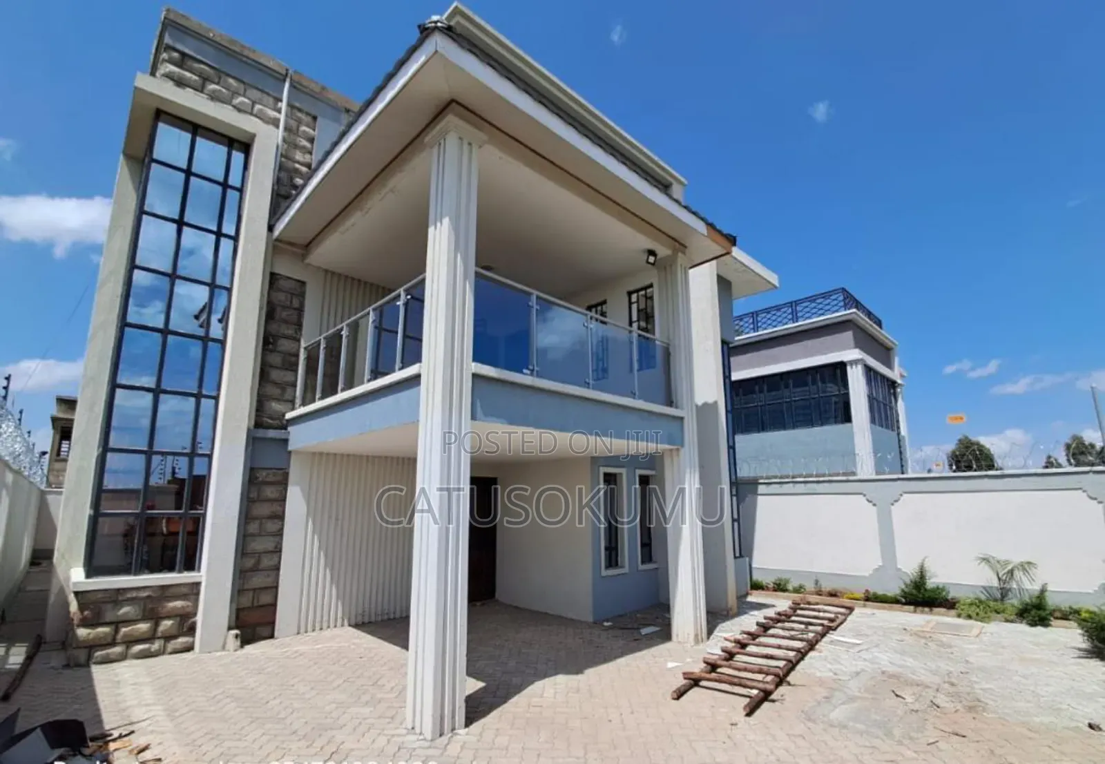 5bdrm Maisonette in Viraj Area for rent
