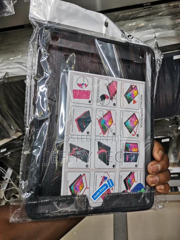 Ultimate Hard Case iPad Air 2020 / 2022 Black - thumbnail 2