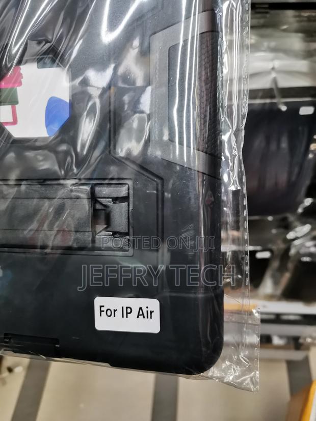 Ultimate Hard Case iPad Air 2020 / 2022 Black - thumbnail 3