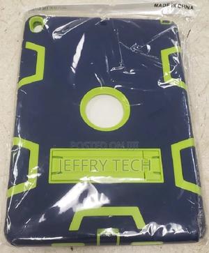 iPad Pro 10.5 / Air 10.5 Shockproof Tablet Case - thumbnail 2