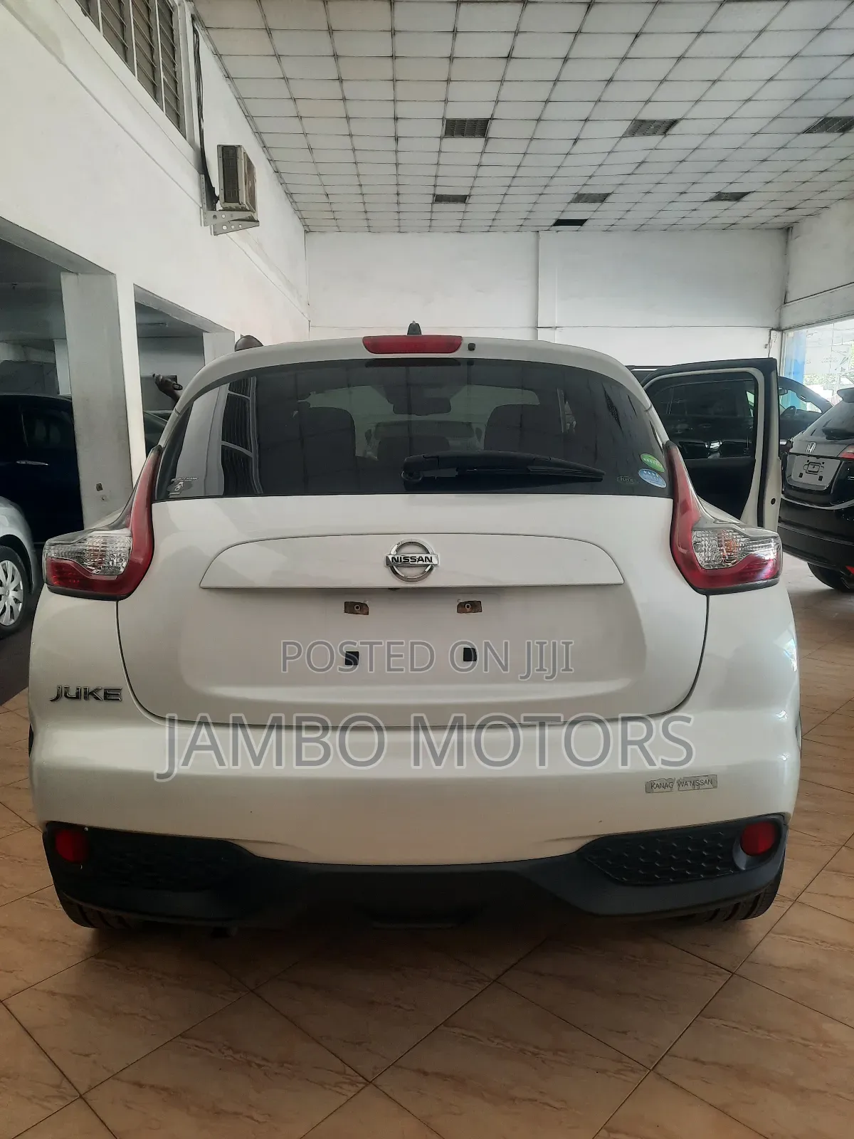 Nissan Juke S FWD 2017 White