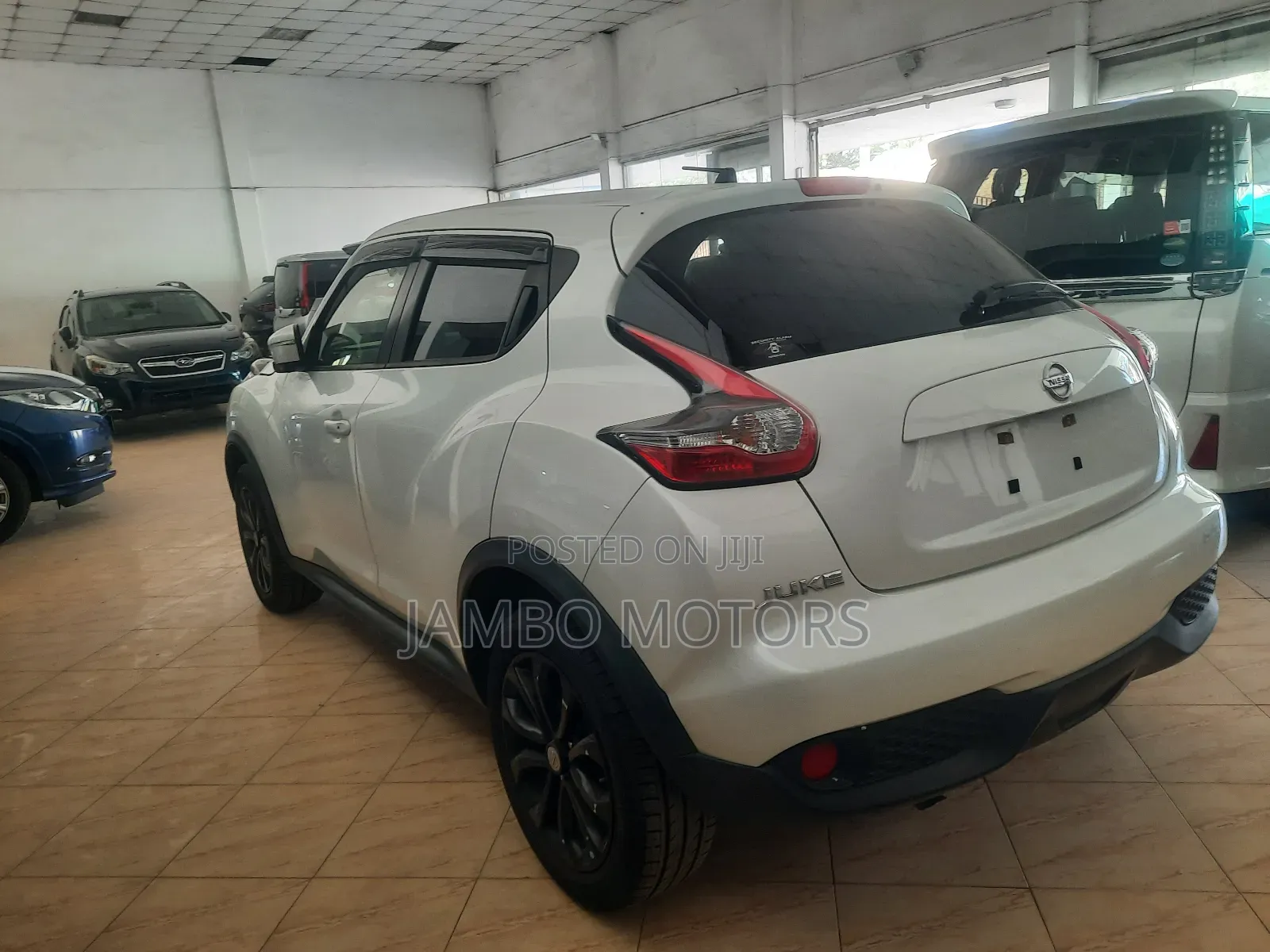 Nissan Juke S FWD 2017 White