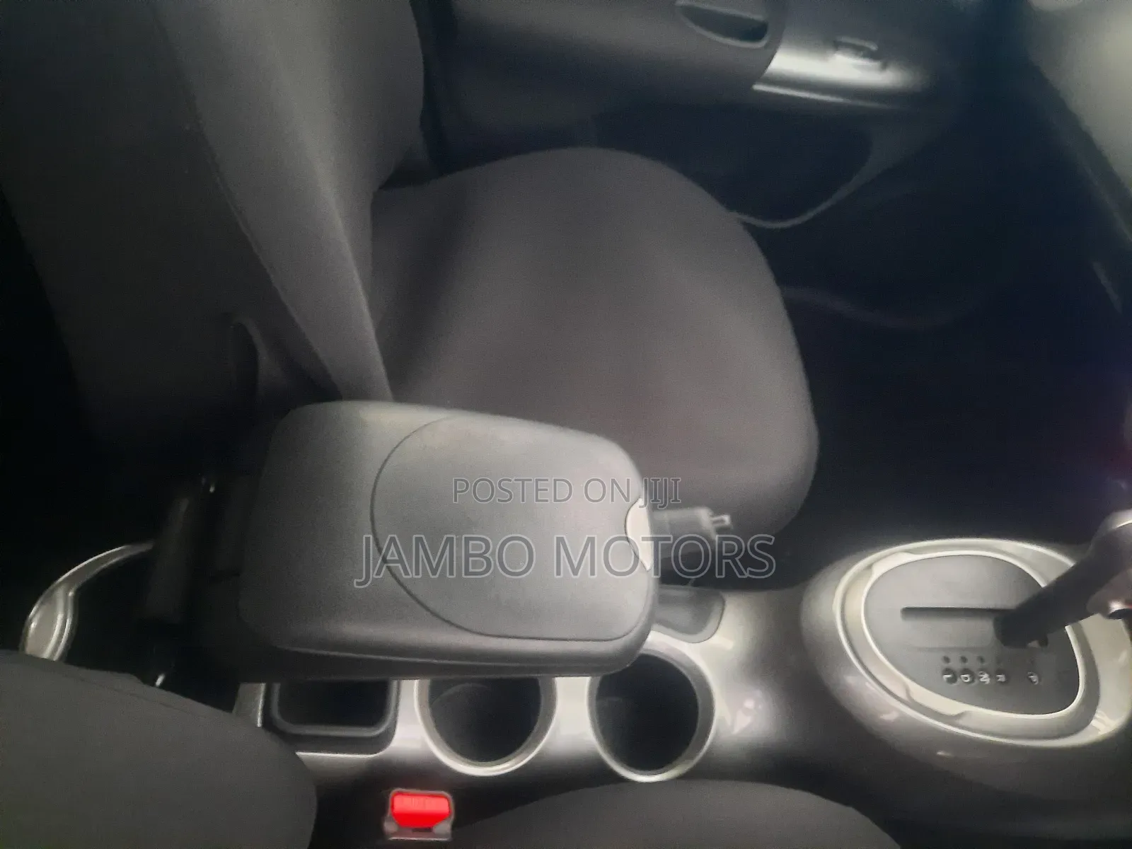 Nissan Juke S FWD 2017 White