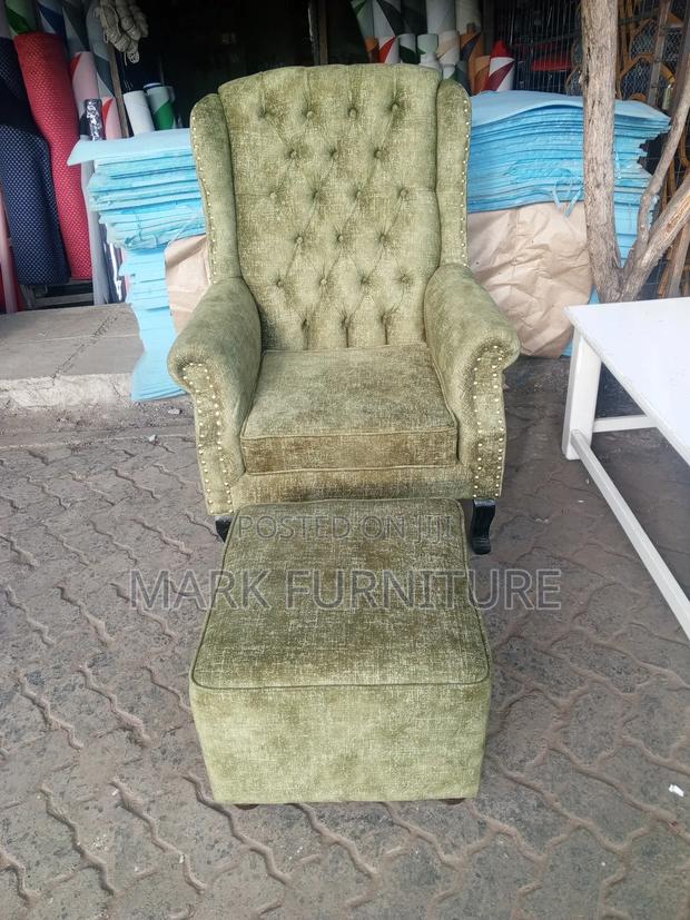 Pedicure Chair and Puff