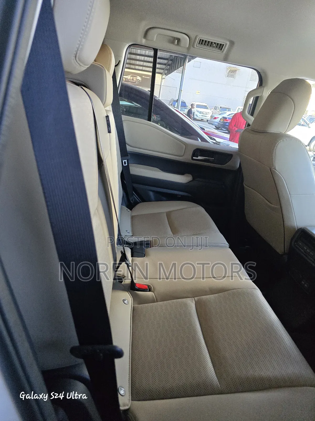 Toyota Land Cruiser Prado 2024 Off white