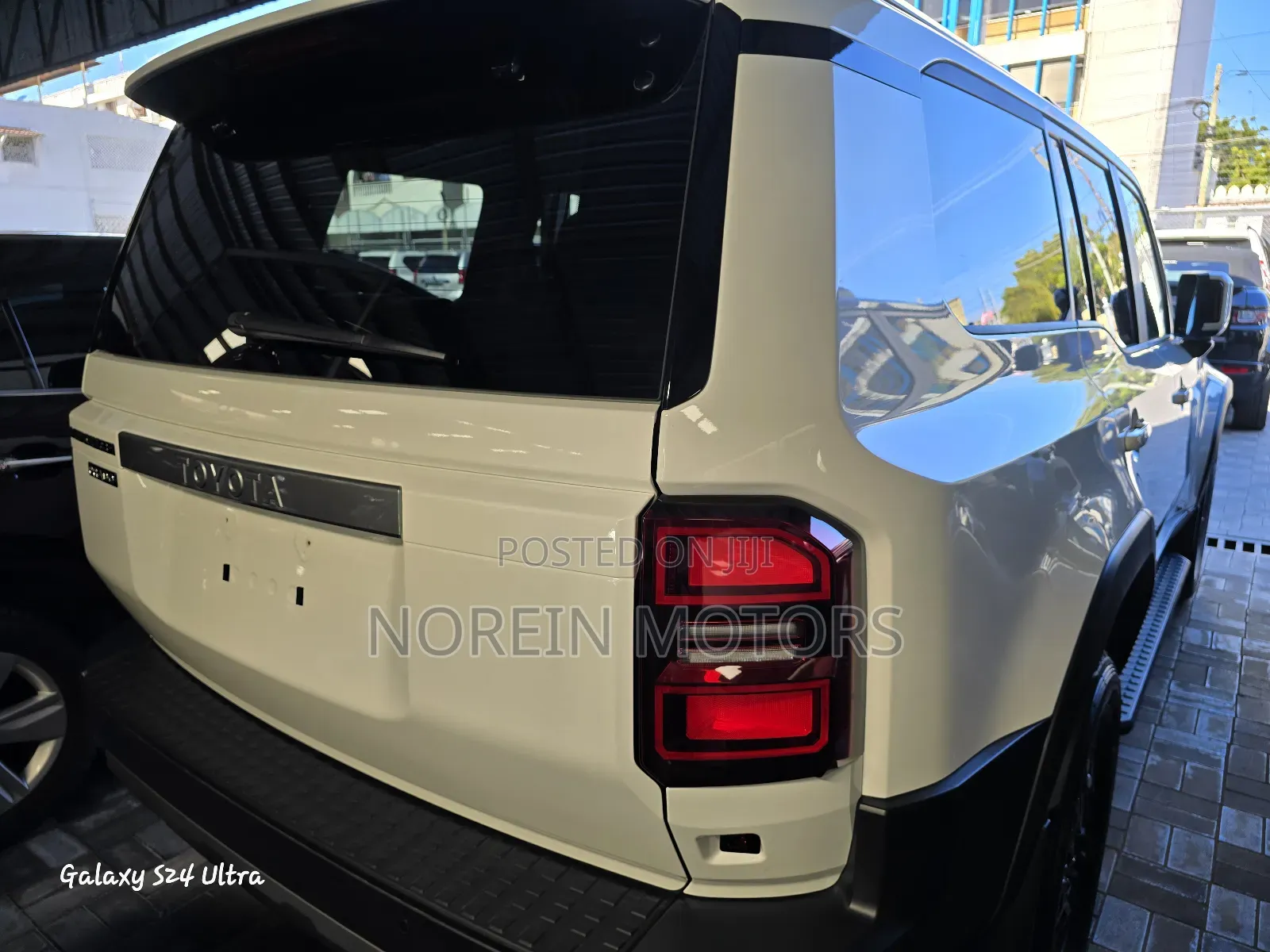 Toyota Land Cruiser Prado 2024 Off white