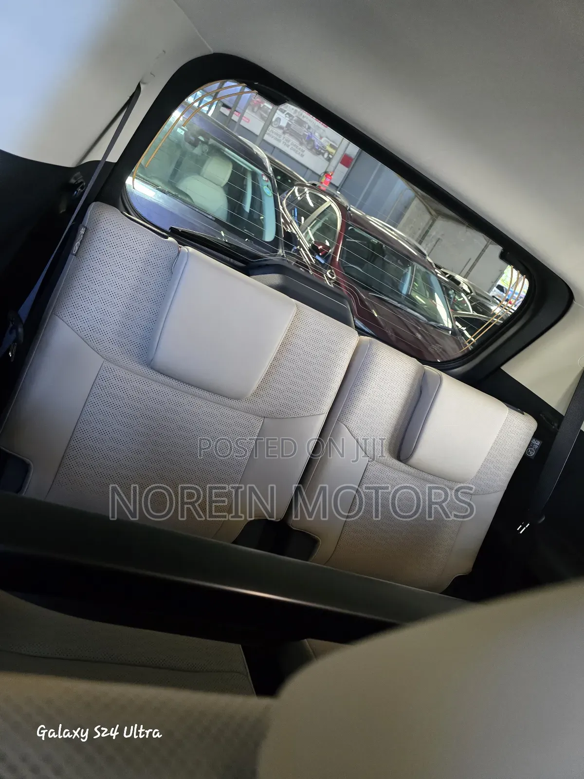Toyota Land Cruiser Prado 2024 Off white