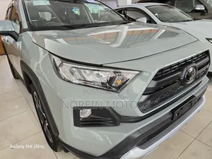 Toyota RAV4 2021 Green