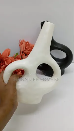 Avatar Face Decorative Flower Vase