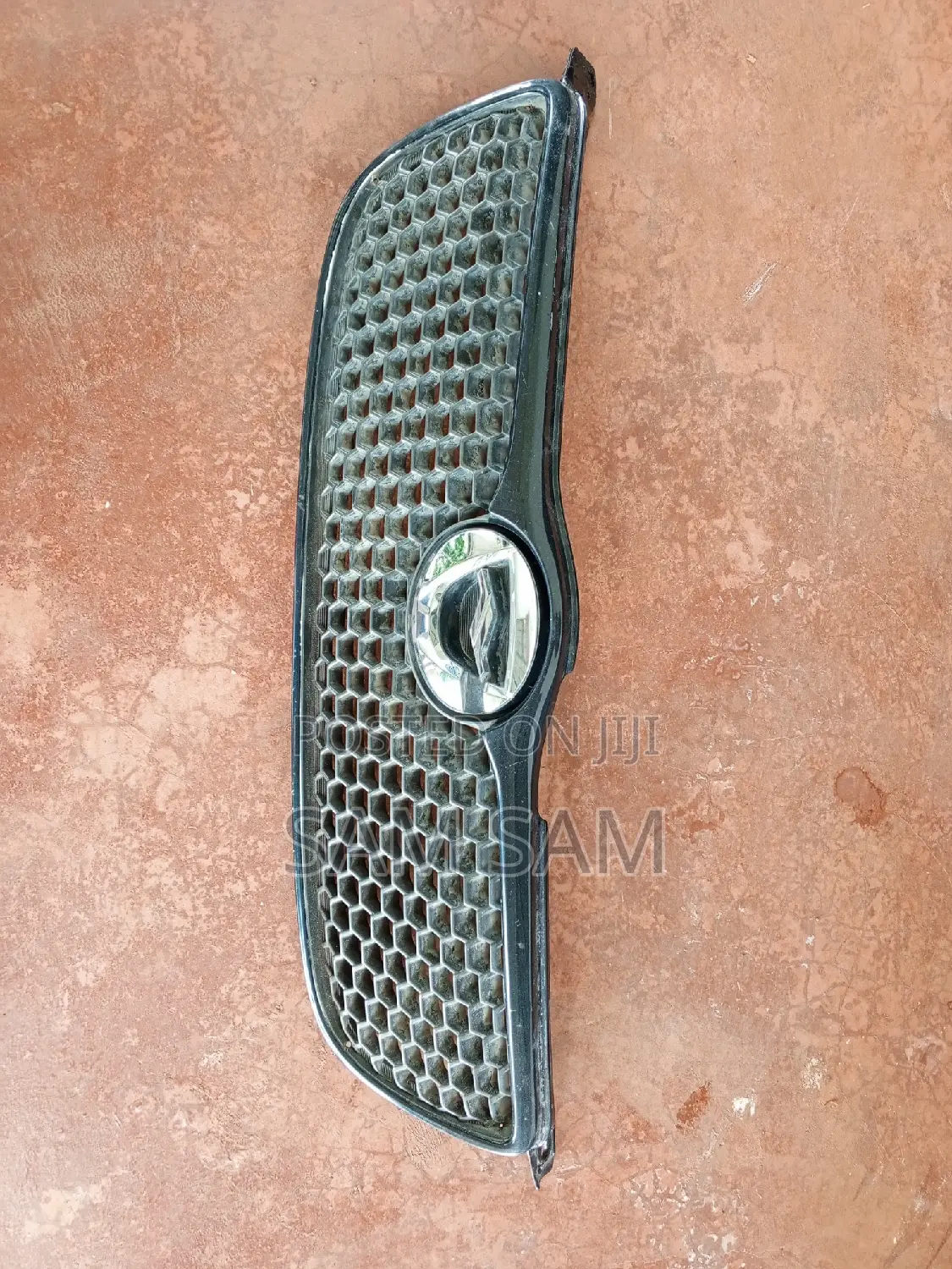 Toyota Fielder/Nze Grill