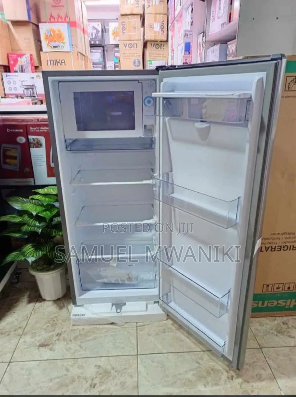 Hisense 176 Liters Single Door Fridge Has a Water Dispenser