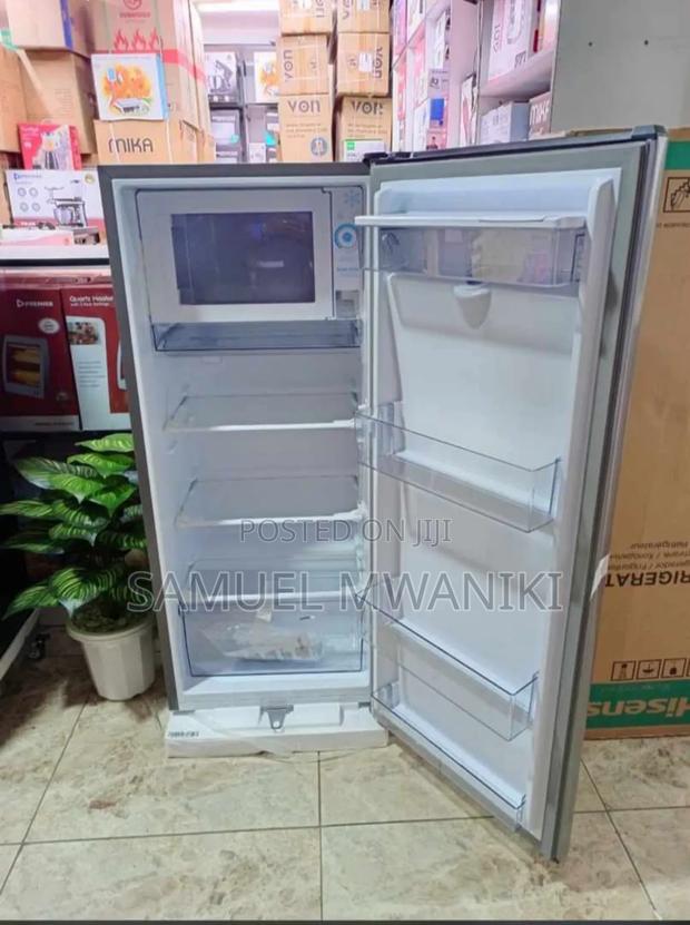 Hisense 176 Liters Single Door Fridge Has a Water Dispenser - thumbnail 2