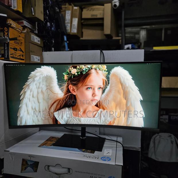 Samsung 34inch Display Curved Monitors - thumbnail 3