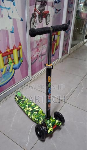 Adjustable Graffiti Scooters Ages 3-10yrs - thumbnail 2