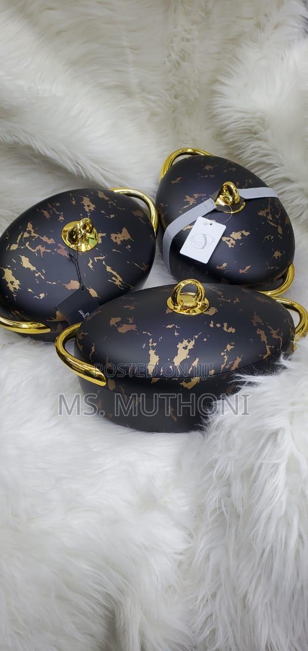 Elegant Marble Luxurious Forever Gold Hotpots - thumbnail 2
