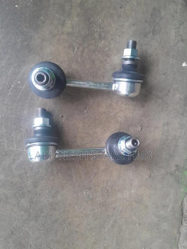 Mitsubishi Outlander 2015 Front Stabilizer Links - thumbnail 3