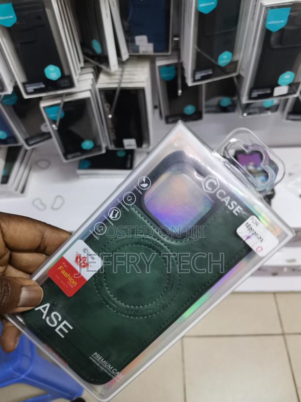 iPhone 15 Pro Max Leather Bend Stand Magsafe Gren Case - thumbnail 3