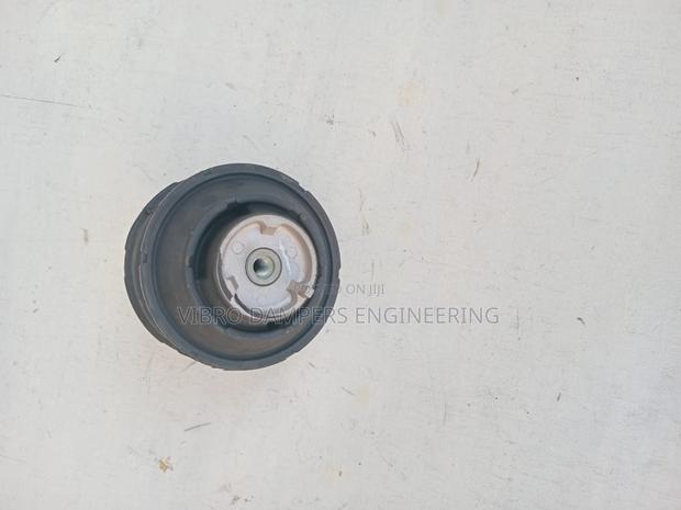 Mercedes W203 Front Engine Mounting - thumbnail 2