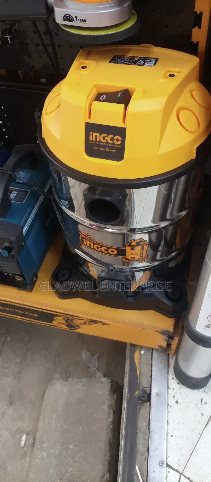 Vacuum Cleaner