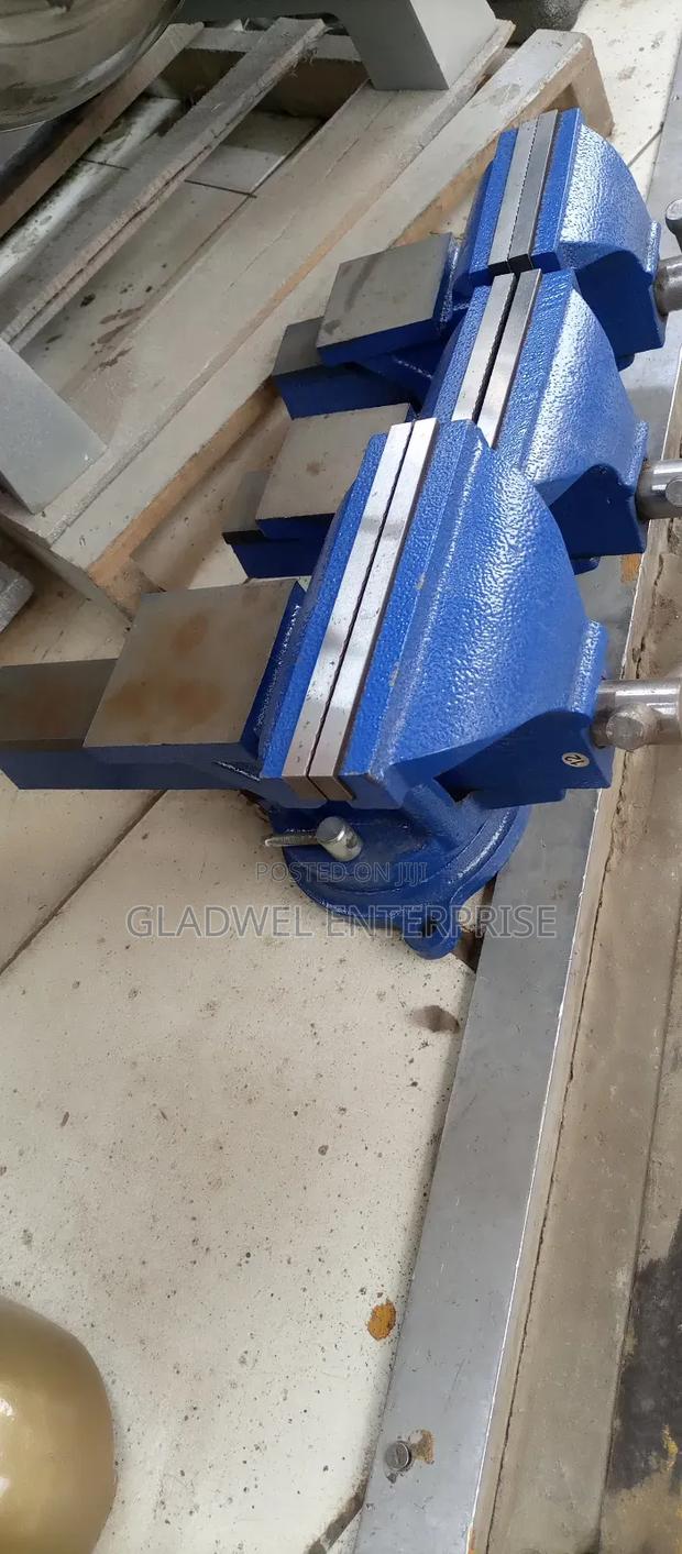 Bench Vice - main view