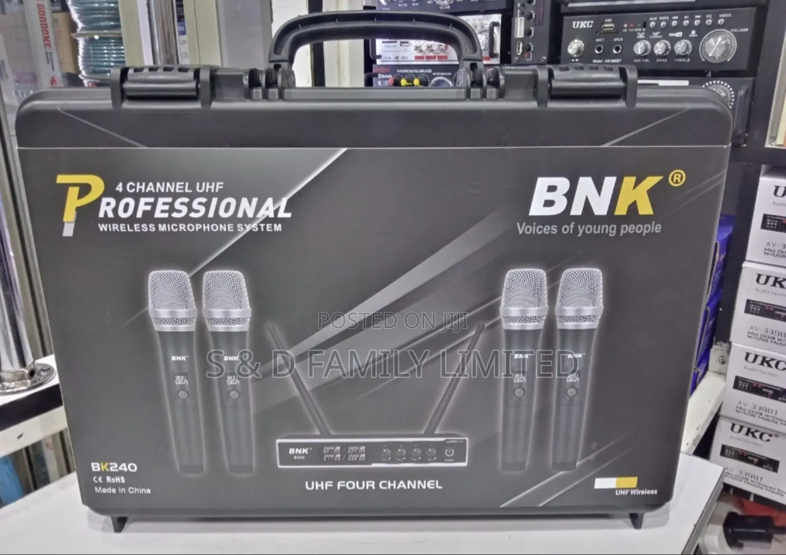BNK BK240 4 in 1 Wireless Microphone