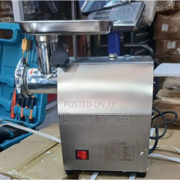 M8 Commercial Meat Mincer - main view