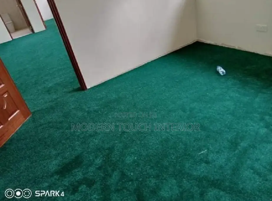 Green Wall to Wall Delta Carpet