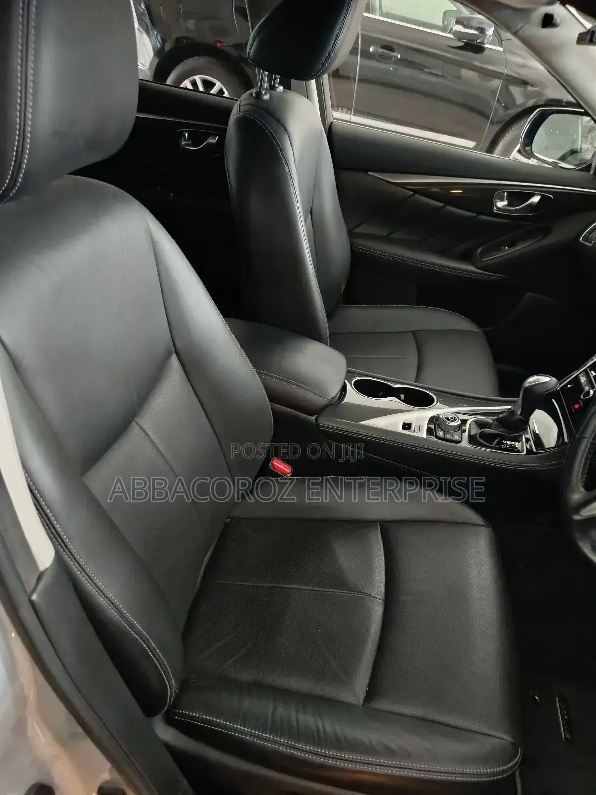 Nissan Skyline 2017 Silver