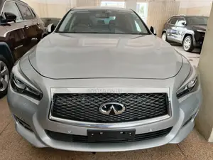 Nissan Skyline 2017 Silver