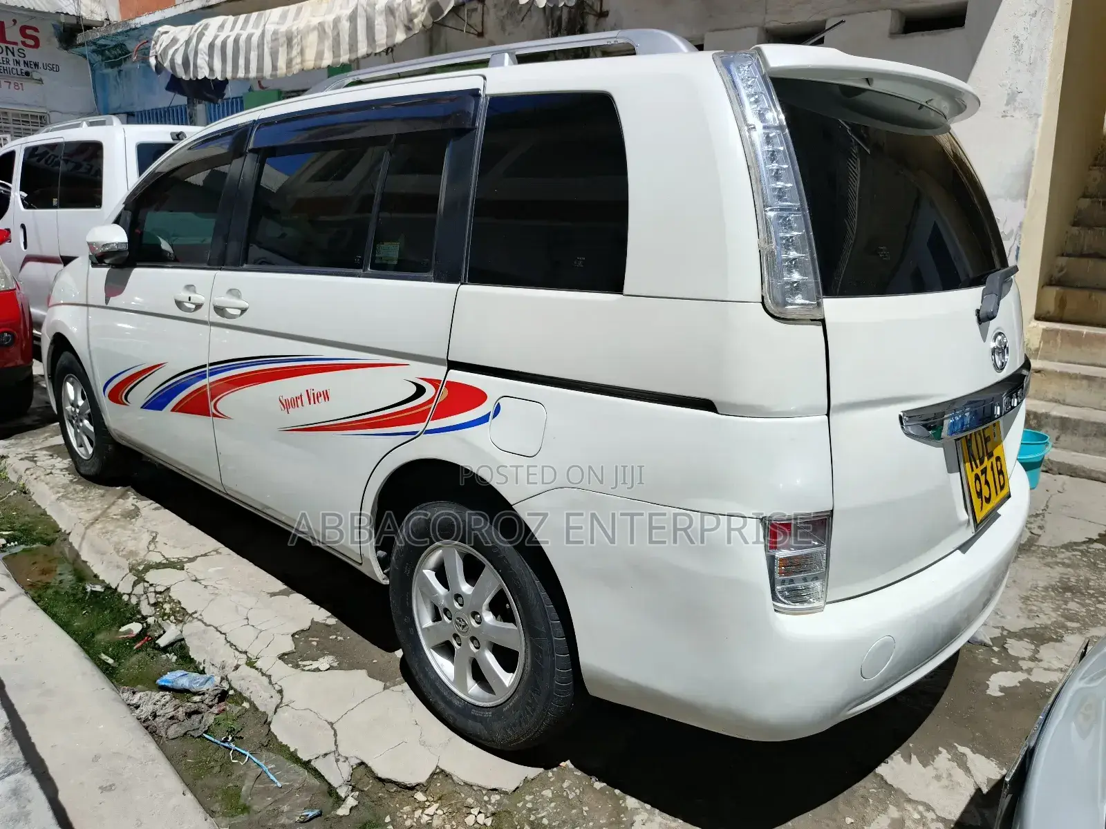 Toyota ISIS 1.8 L 2WD 2014 White