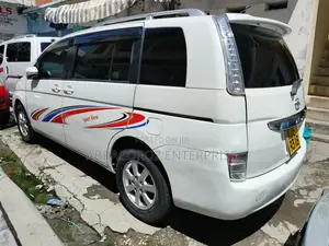 Toyota ISIS 1.8 L 2WD 2014 White