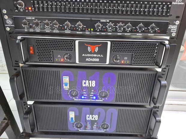 Audio Bull AD-4000 Power Amplifier