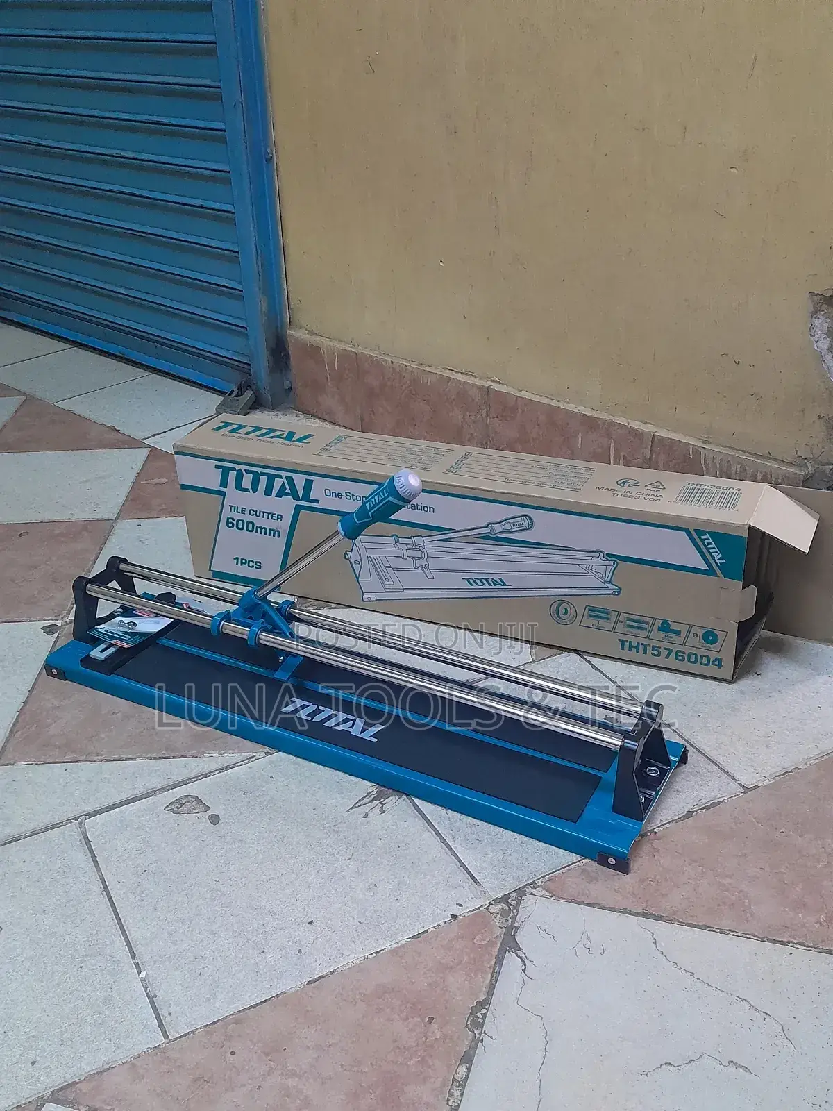 Easy Cutt 600mm Tile Cutter.