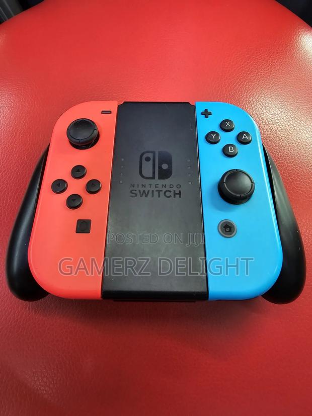 Nintendo Joycons - thumbnail 2
