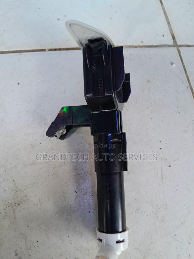 Land Cruiser Prado 150 Washer Jet + Cover