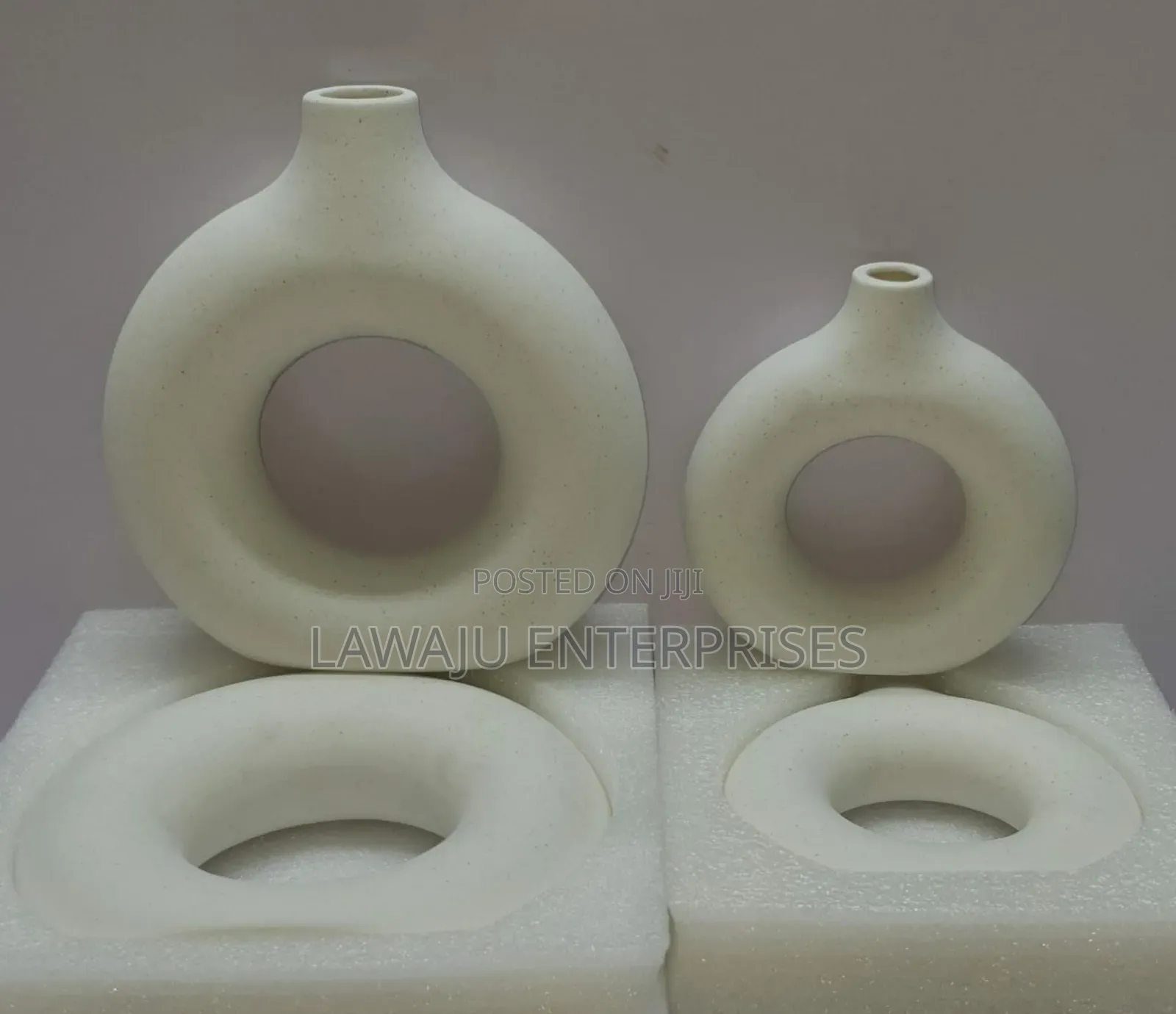 2 in 1 White Donut Shape Porcelain Vase