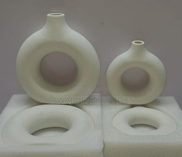 2 in 1 White Donut Shape Porcelain Vase
