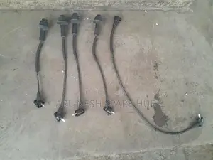 Toyota Townace Engine Lid Wires