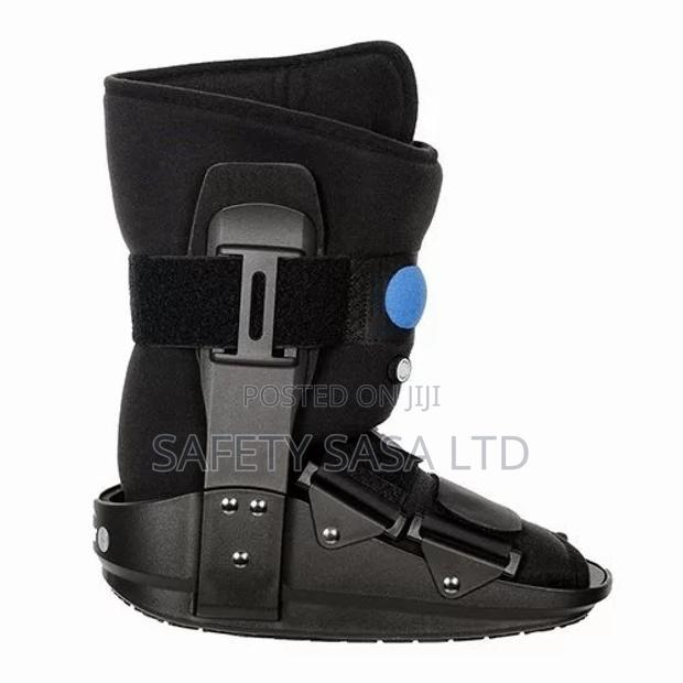 Short Air Walker Boot