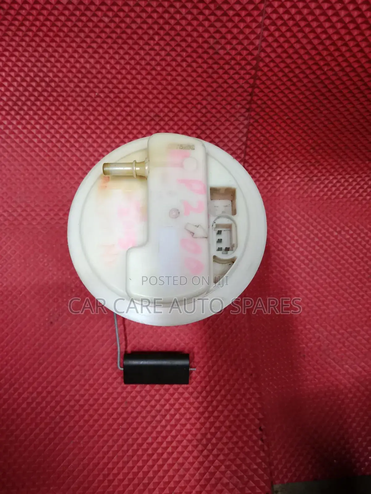 Fuel Pump Nissan NP200