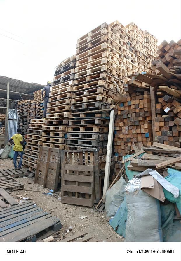 Industrial Pallets / Store Pallets